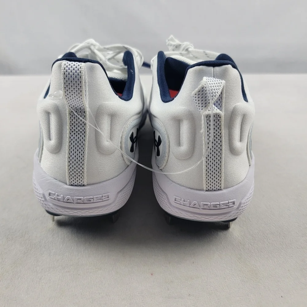 NWOT Under Armour Women's Glyde Mt Softball Shoe‎ size 5.5